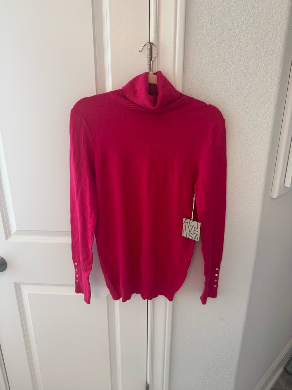 NWTActive USA Fuchsia Turtleneck Sweater